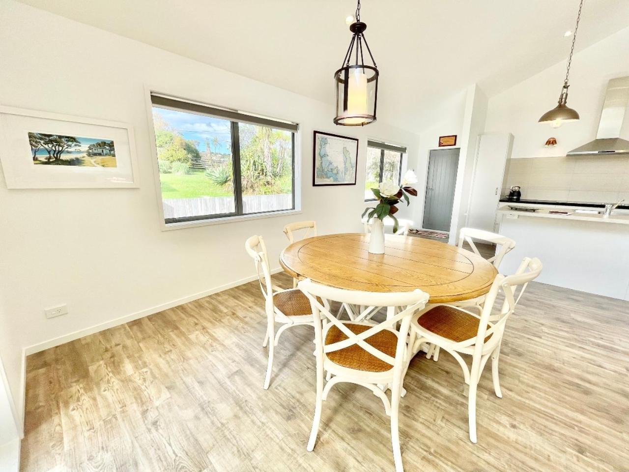 Getaway Waiheke- Stay Waiheke Oneroa Rum bild