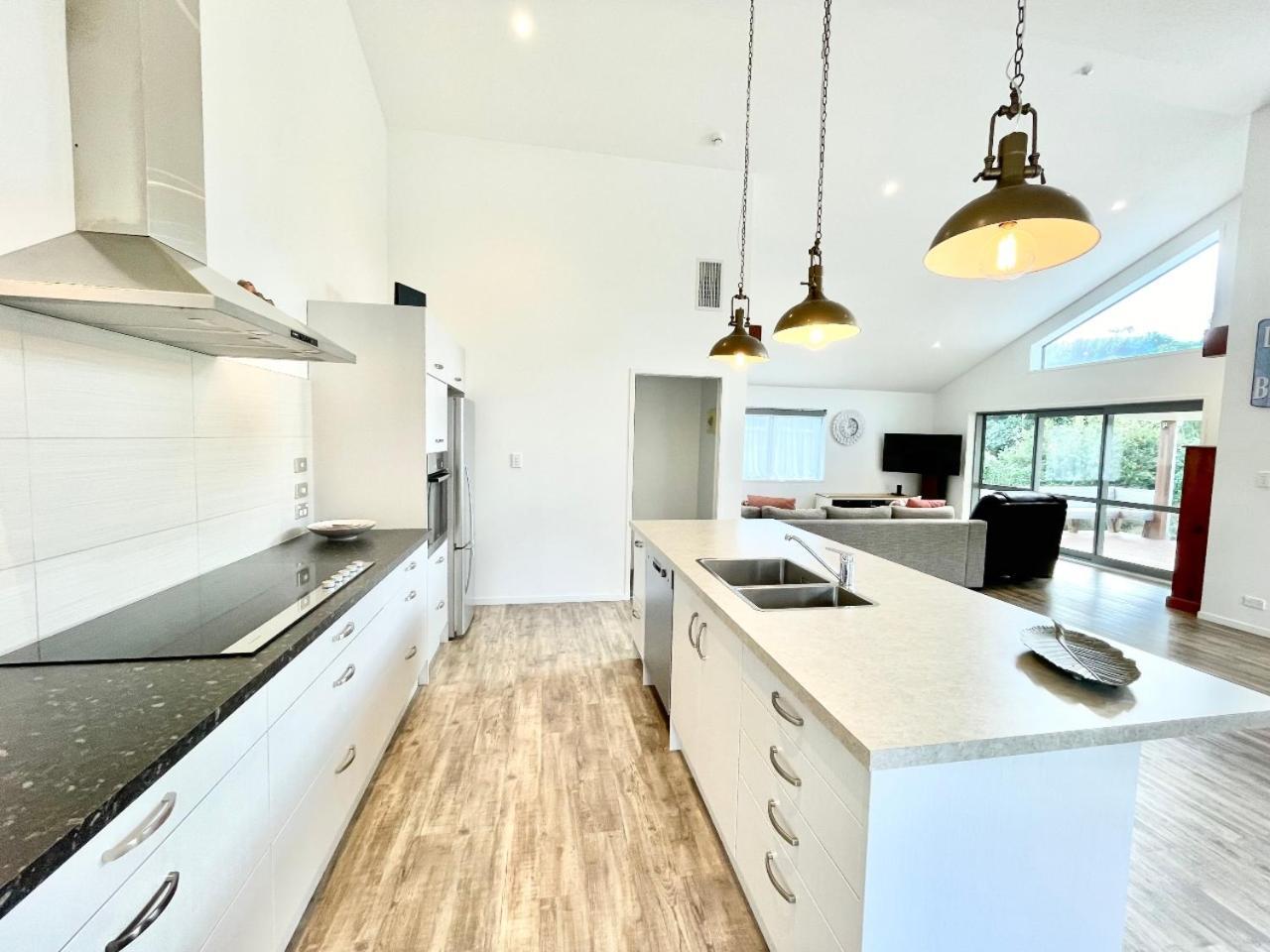 Getaway Waiheke- Stay Waiheke Oneroa Rum bild